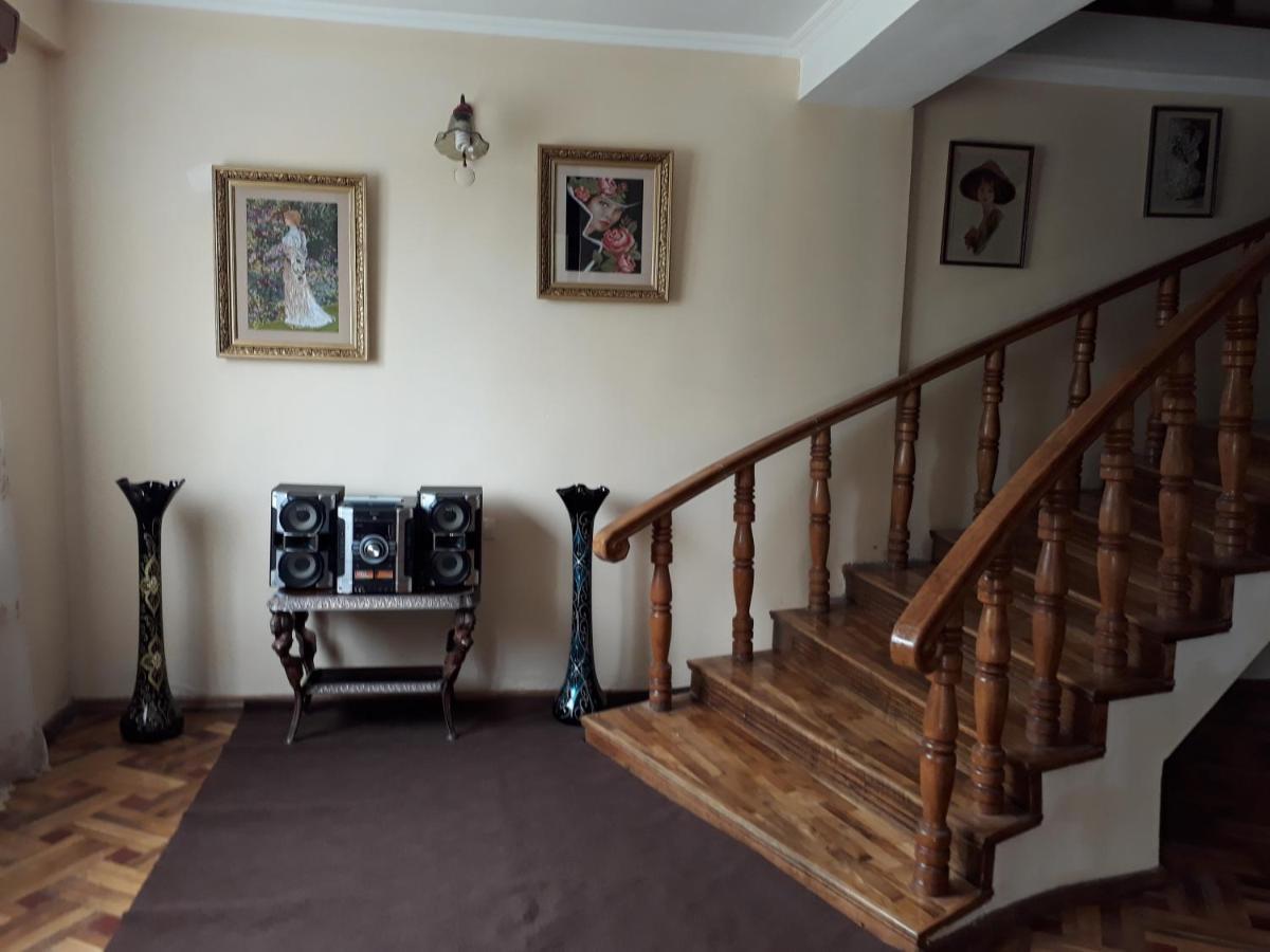 Апартаменты Dani'S House Кобулети Экстерьер фото